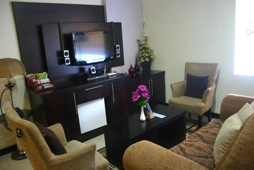 Royal Mamberamo Hotel Sorong Room photo