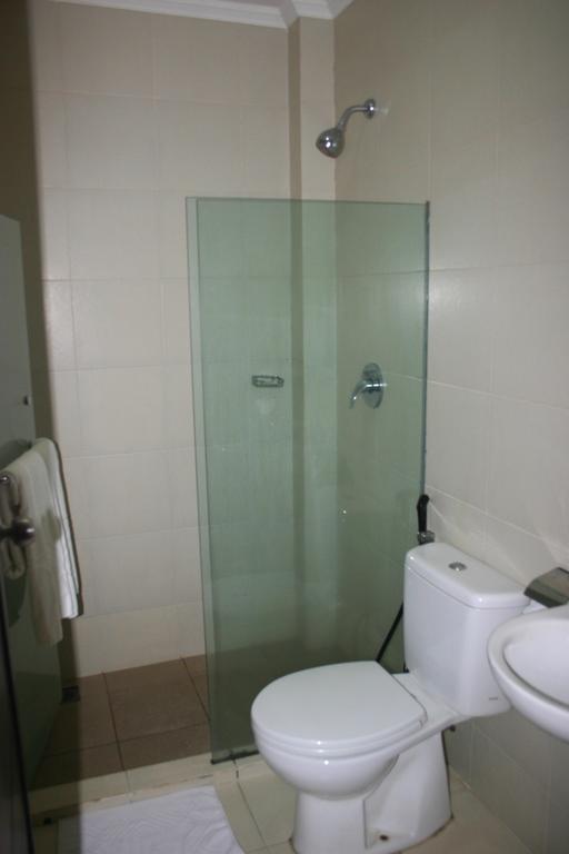 Royal Mamberamo Hotel Sorong Room photo