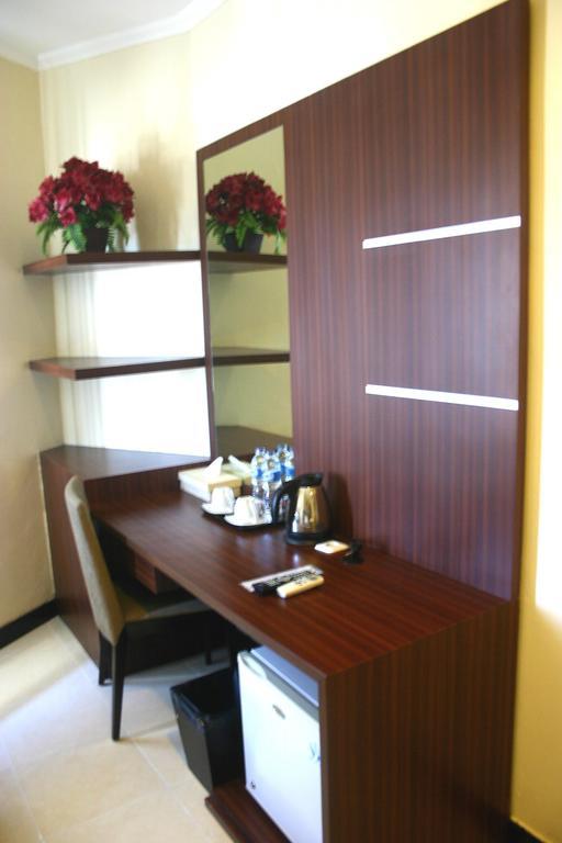 Royal Mamberamo Hotel Sorong Room photo
