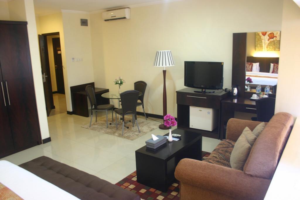 Royal Mamberamo Hotel Sorong Room photo